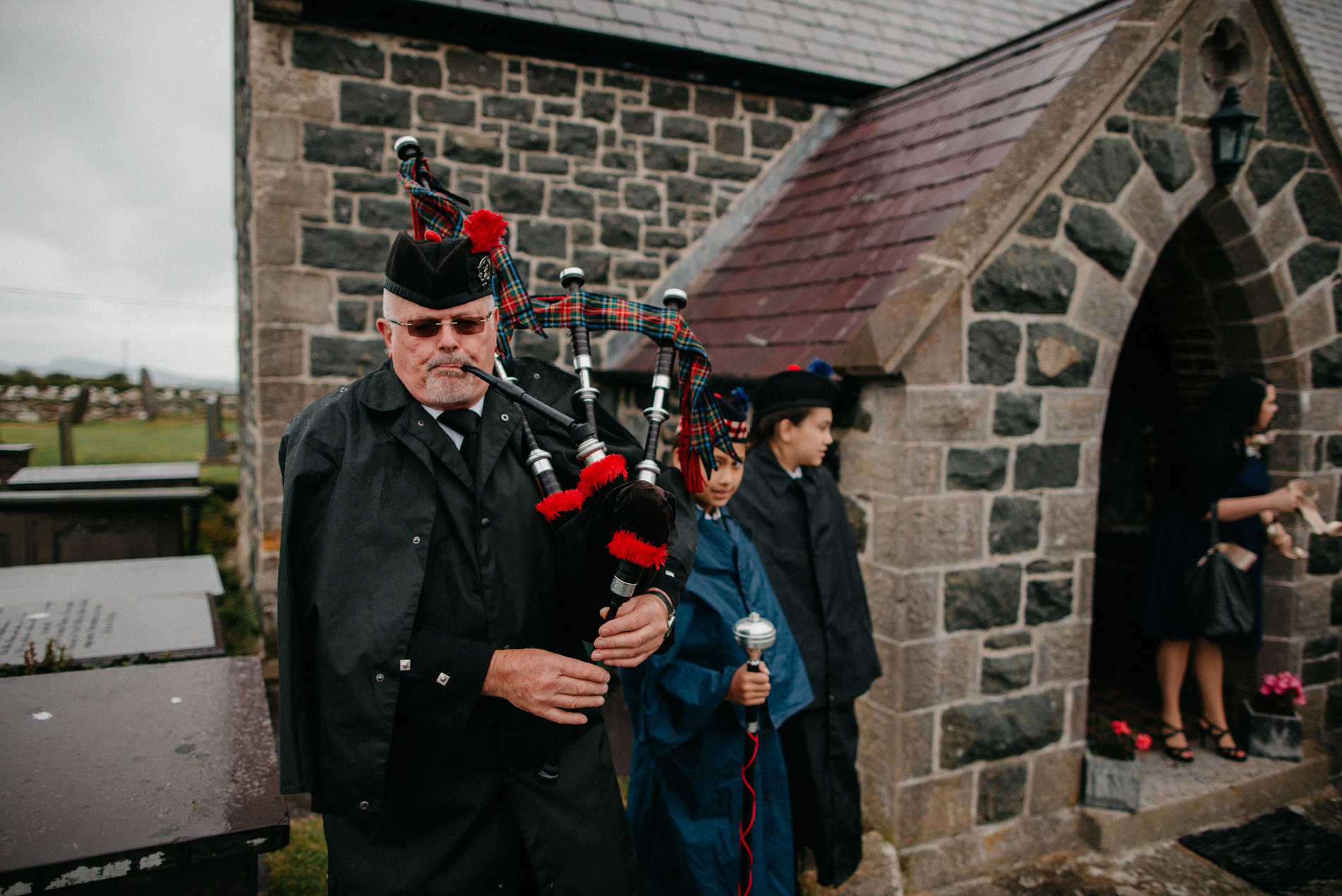 wales wedding photographer