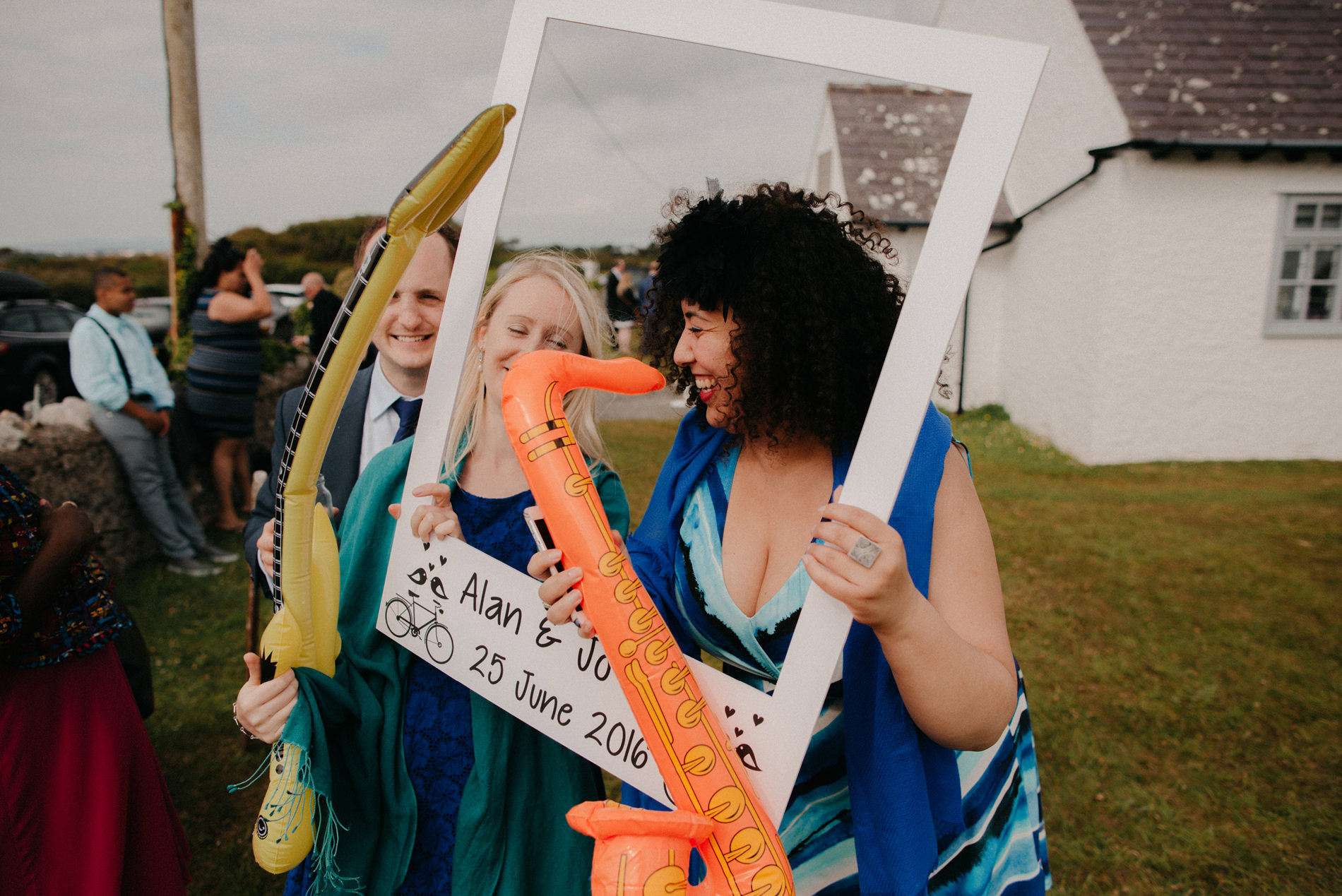 wales wedding photographer