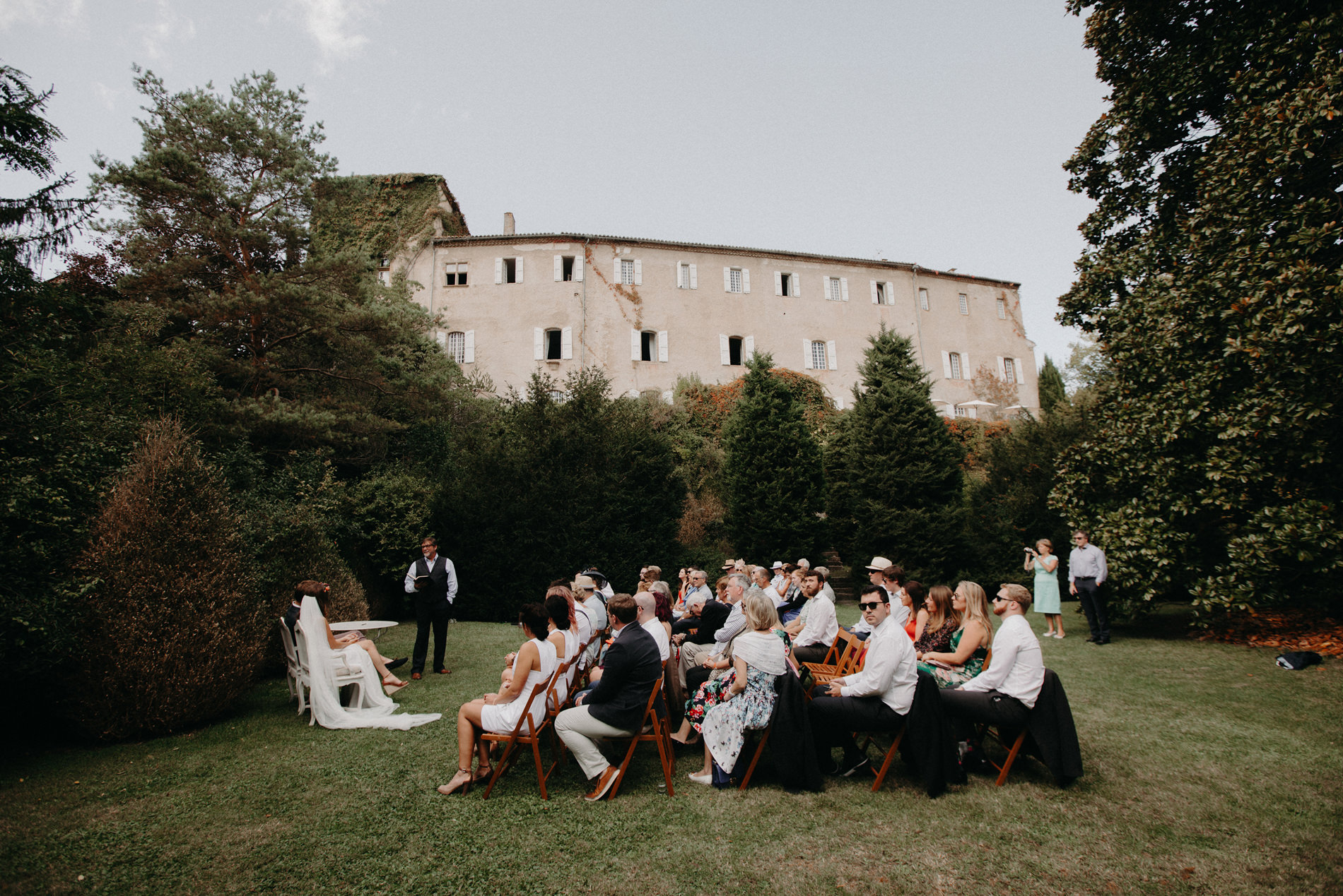 Labbaye chateau de camon wedding