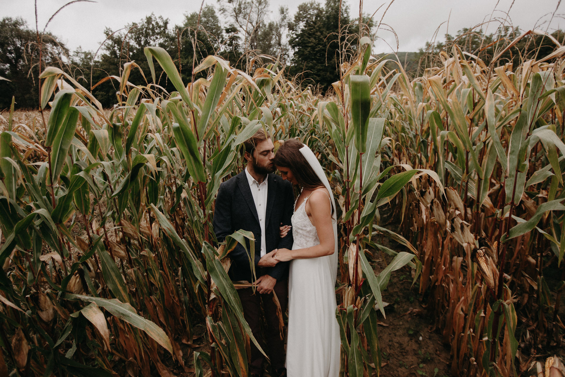 Labbaye chateau de camon wedding